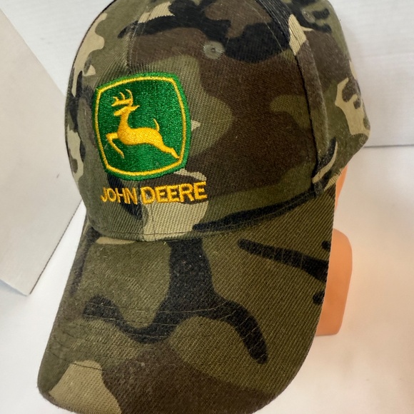 John Deere Camo - Tan Mesh Trucker Hat Cap Snapback - One Size Fits All - Picture 4 of 11